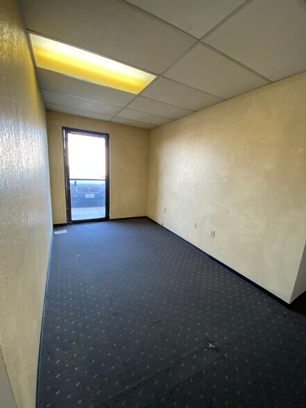 More Photos Of 1117 Lone Palm Ave, Modesto Loft Creative Space For Lease