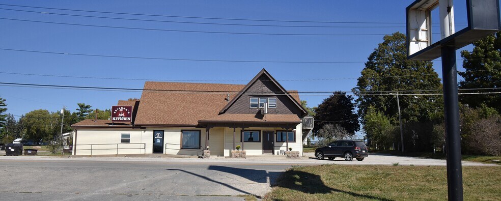 Primary Photo Of 1826 1st St W, Independence Restaurant For Sale