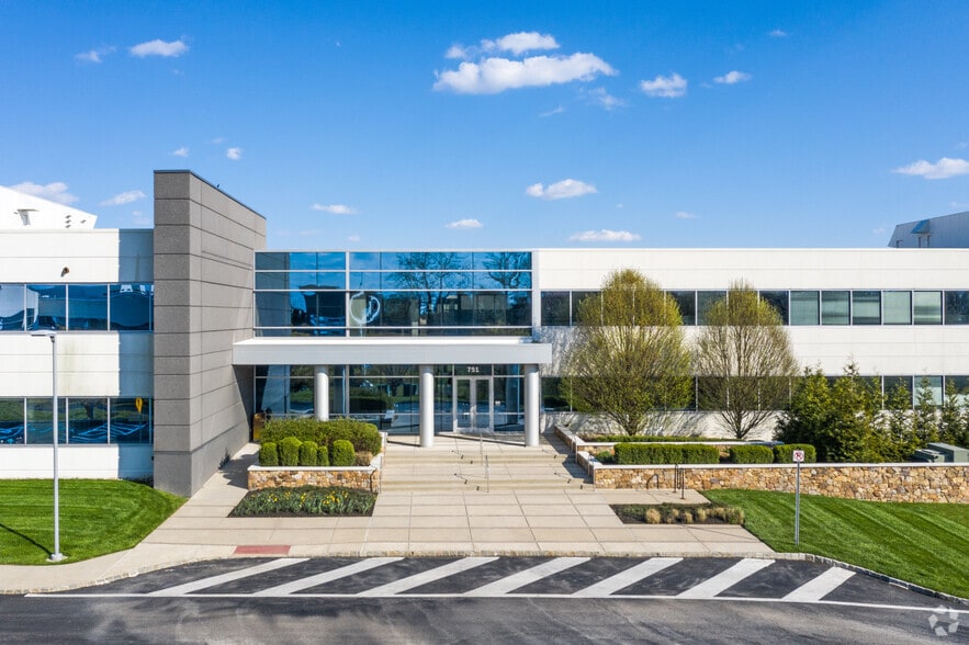 More Photos Of 721 Arbor Way, Blue Bell Office For Lease