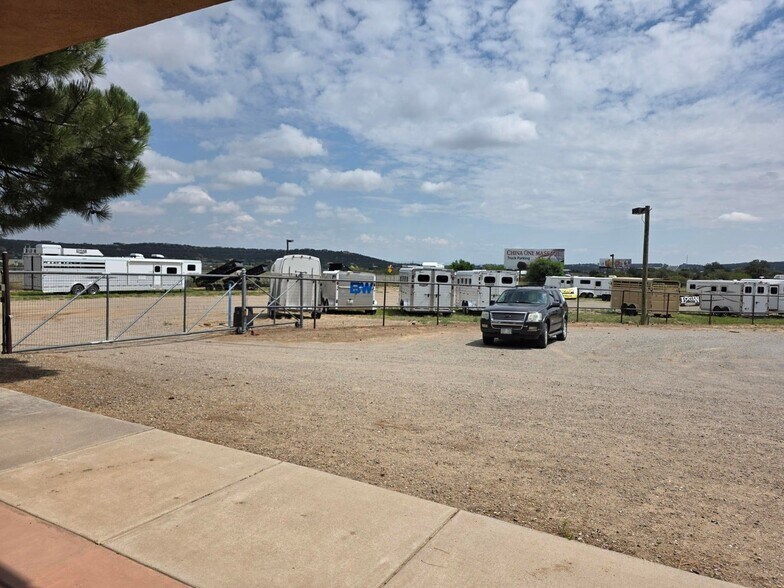 More Photos Of 1435 NM 333, Edgewood Warehouse For Sale