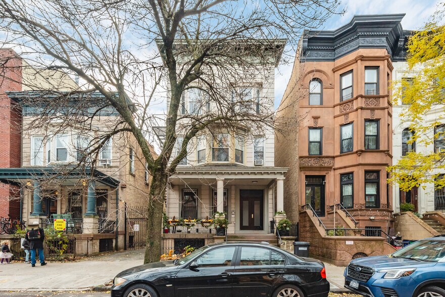 More Photos Of 324 Park Pl, Brooklyn Apartments For Sale