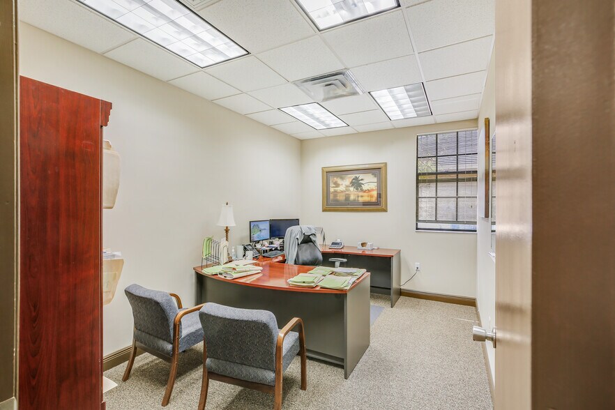 More Photos Of 9101 W College Pointe Dr, Fort Myers Medical For Sale