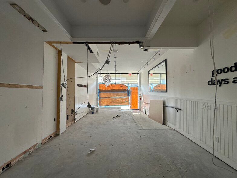 More Photos Of 8789-8797 Beverly Blvd, West Hollywood Office For Lease