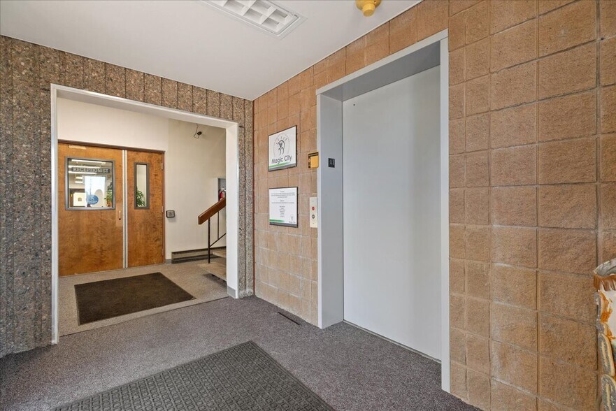 More Photos Of 1780 Westland Rd, Cheyenne Office For Sale