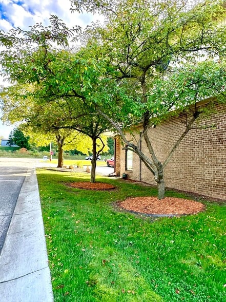 More Photos Of 1125 E Michigan Ave, Battle Creek Unknown For Lease