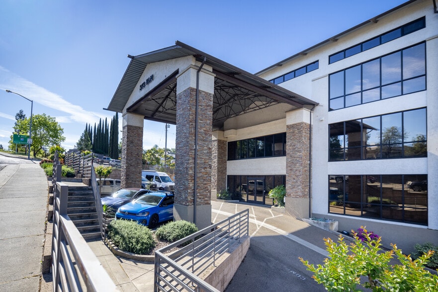More Photos Of 373 Elm Ave, Auburn Office Residential For Sale