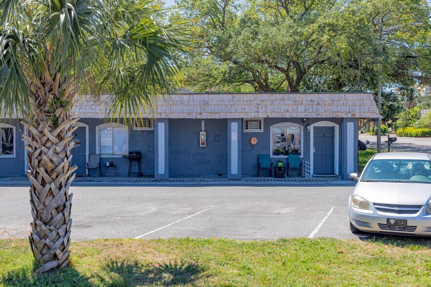 More Photos Of 404 14th Ave S, Myrtle Beach Apartments For Sale