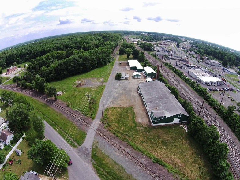 More Photos Of 200 S Post Rd, Aberdeen Warehouse For Lease