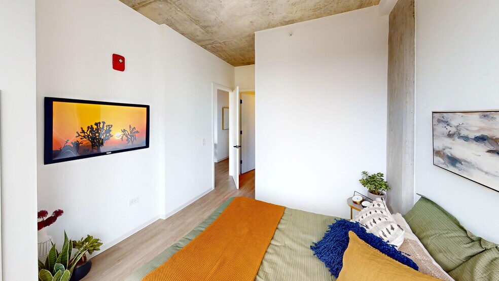 More Photos Of 1717 S Michigan Ave, Chicago Apartments For Lease