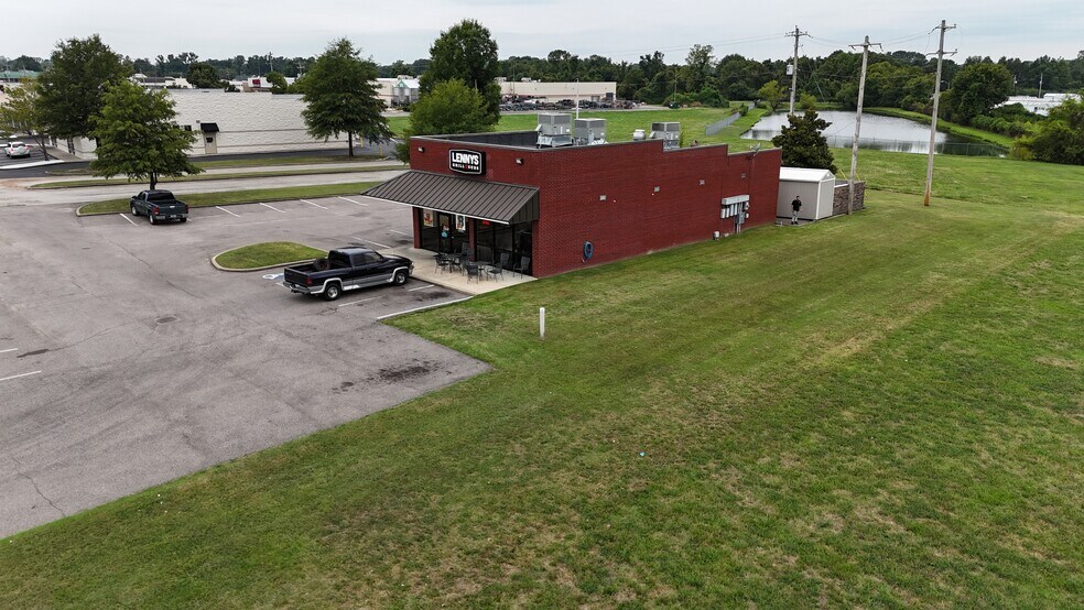 More Photos Of 8265 US Highway 51 N, Millington Fast Food For Sale