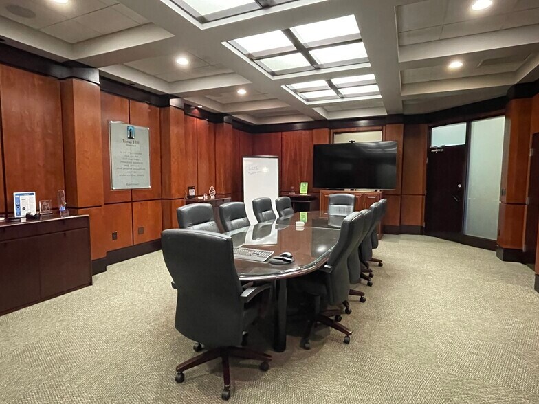 More Photos Of 7201 Nw 11th Pl, Gainesville Office For Sale