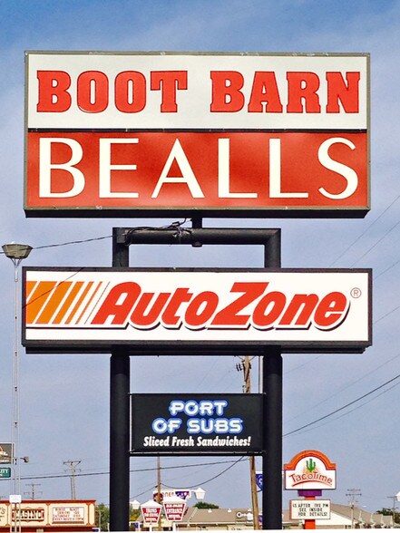 More Photos Of 1500 W 3rd St, Winnemucca Unknown For Lease