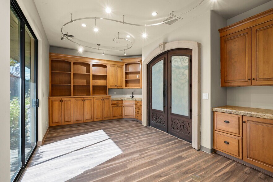 More Photos Of 10415 Double R Blvd, Reno Office For Lease