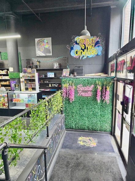 More Photos Of 1300 Washington Ave, Saint Louis Storefront For Sale