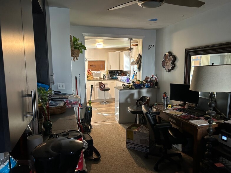 More Photos Of 9 W North St, Highlands Warehouse For Sale