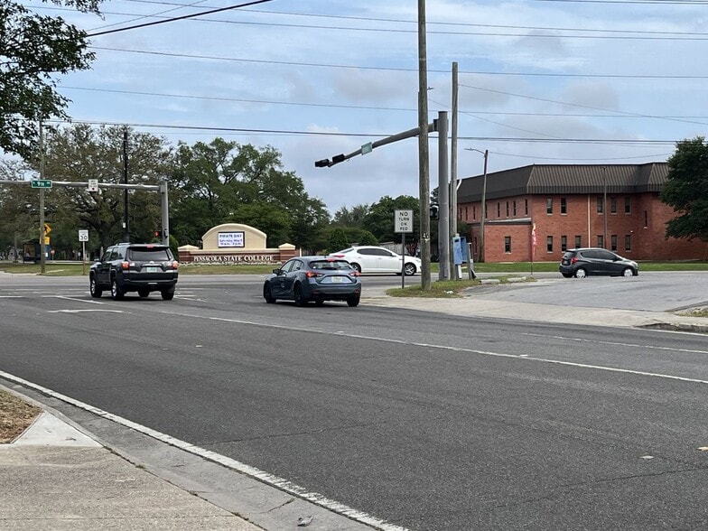 More Photos Of 710 Underwood Ave, Pensacola Medical For Sale