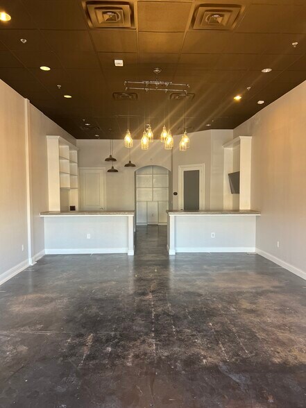 More Photos Of 33 Main St, Colleyville Apartments For Lease