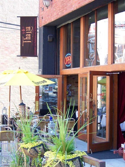 More Photos Of 833-845 W Chicago Ave, Chicago Office For Sale