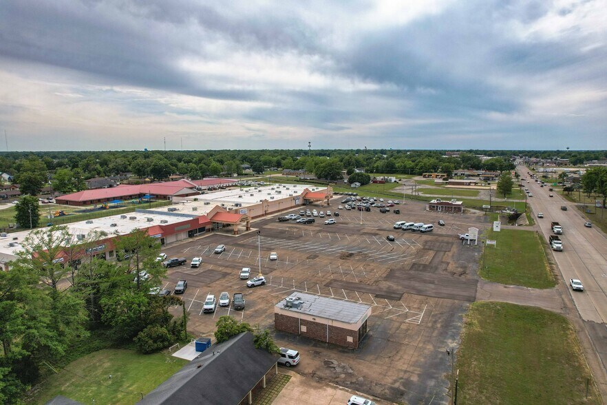 More Photos Of 810 E Sunflower Rd, Cleveland Medical For Lease