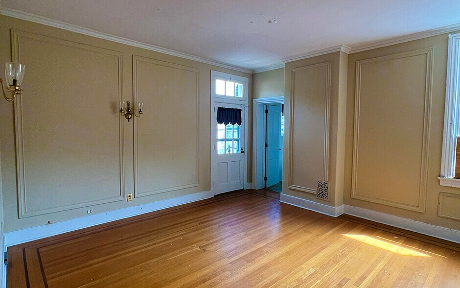 More Photos Of 204 State St, Harrisburg Office Residential For Sale