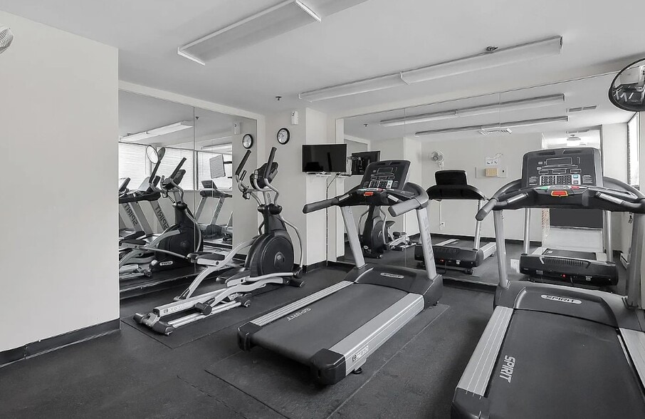 More Photos Of 3713 S George Mason Dr, Falls Church Apartments For Sale