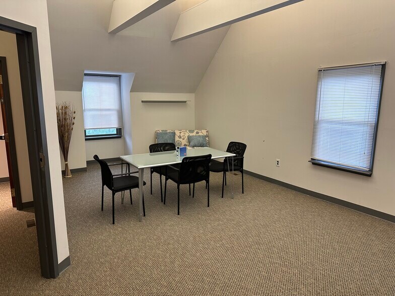 More Photos Of 2500 E High St, Pottstown Office For Sale