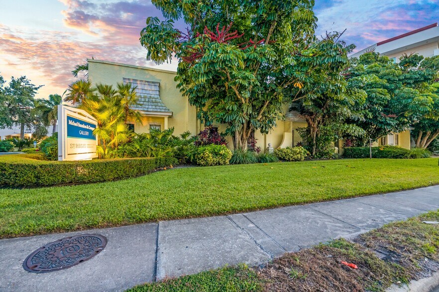 More Photos Of 100 S Washington Blvd, Sarasota Office For Sale