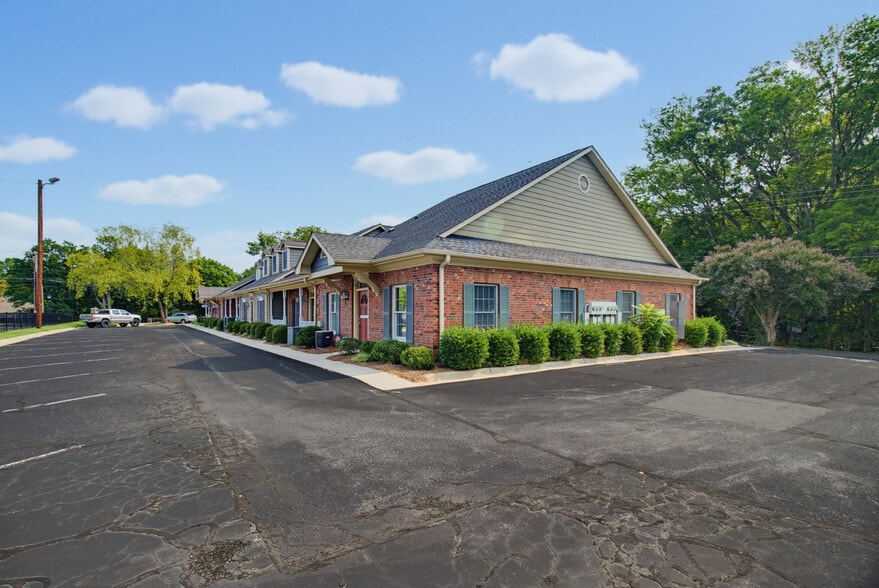More Photos Of 701 W Main St, Jamestown Office For Sale