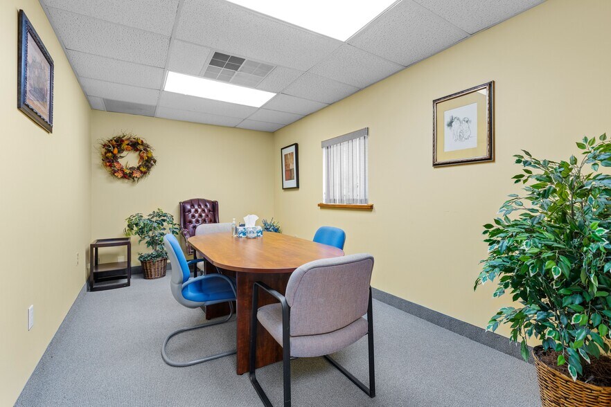More Photos Of 1920 Fairfax Ave, Cherry Hill Light Distribution For Sale