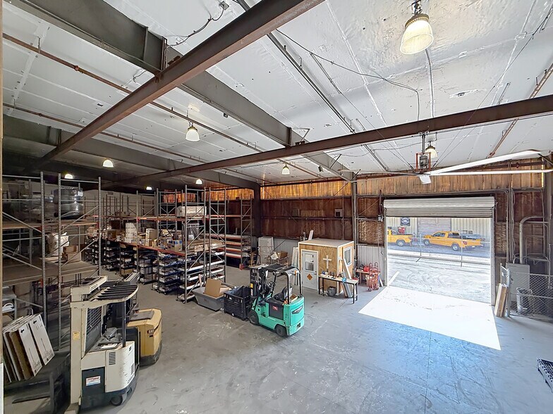 More Photos Of 4677 118th Ave N, Clearwater Manufacturing For Sale