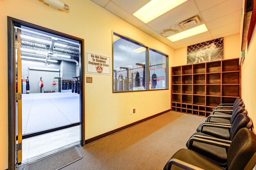 More Photos Of 21734 Provincial Blvd, Katy Medical For Sale