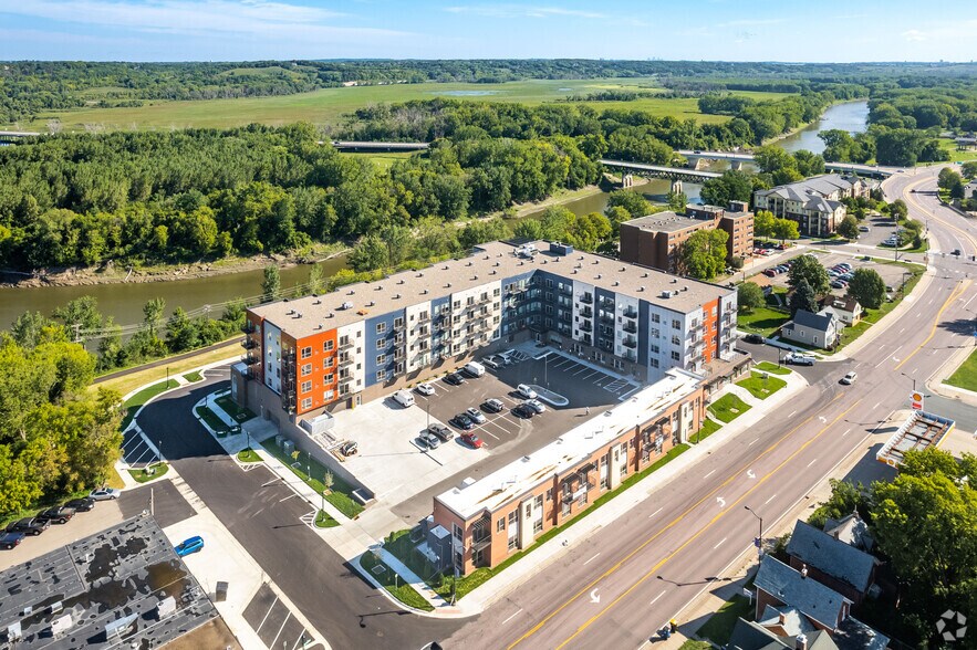 More Photos Of 125 Scott St N, Shakopee Apartments For Lease