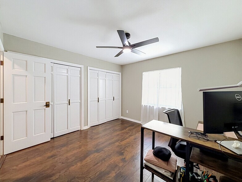 More Photos Of 26311 Willow St, Brooksville Specialty For Sale