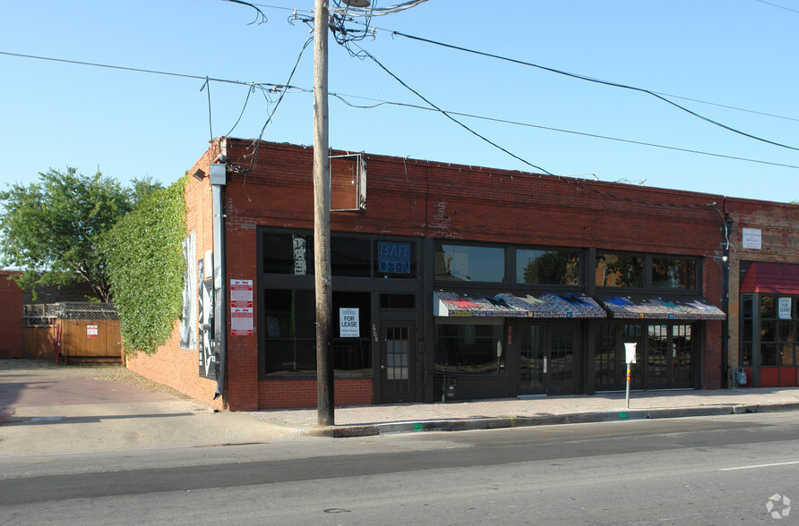 Primary Photo Of 2706 Elm St, Dallas Storefront For Lease