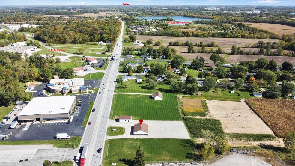 More Photos Of 1712-1714 Findlay Rd, Lima Office For Lease