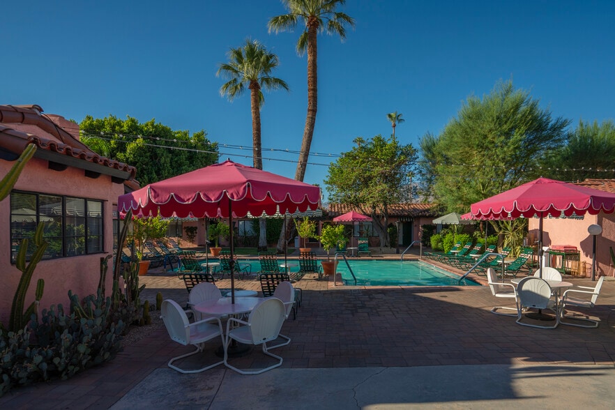 More Photos Of 555 S Warm Sands Dr, Palm Springs Hotel For Sale