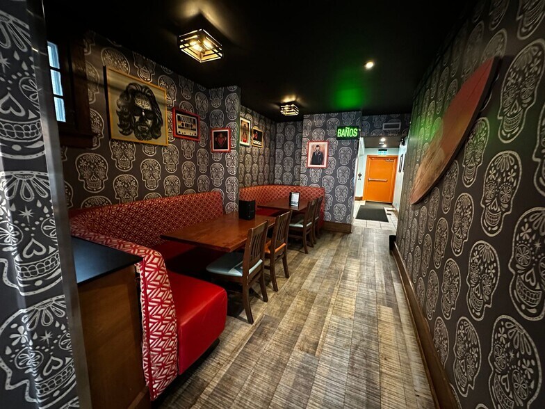 More Photos Of 2228 Albert St, Regina Restaurant For Sale