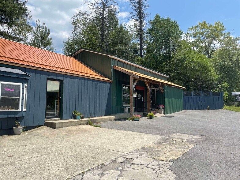 More Photos Of 16454 Appalachian Hwy, Thomas Restaurant For Sale