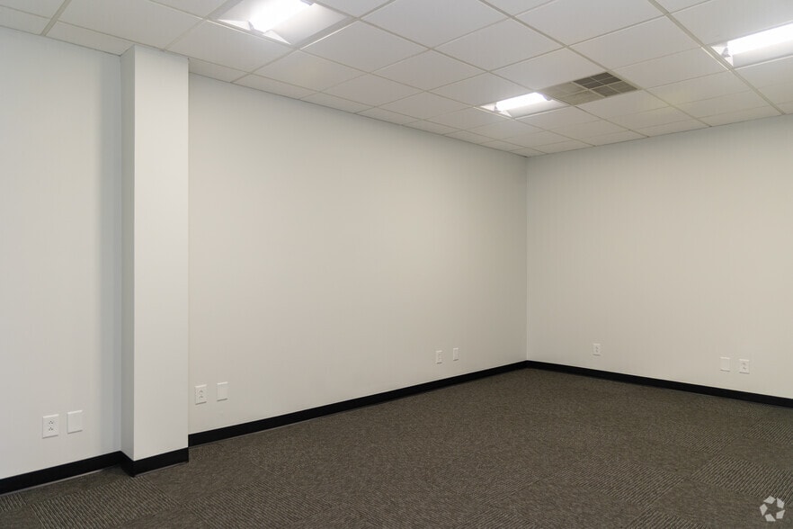 More Photos Of 5009-5015 W WT Harris Blvd, Charlotte Unknown For Lease