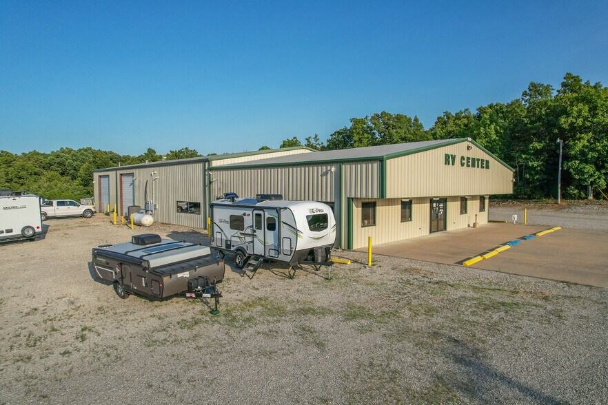 More Photos Of 18256 Campground Rd, Phillipsburg Auto Dealership For Sale