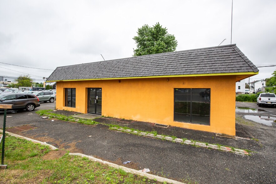 More Photos Of 72-74 Route 46 E, Lodi Restaurant For Sale