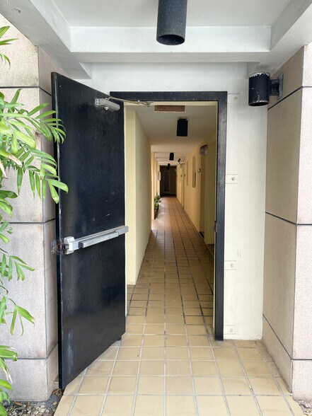 More Photos Of 340 Minorca Ave, Coral Gables Office For Lease