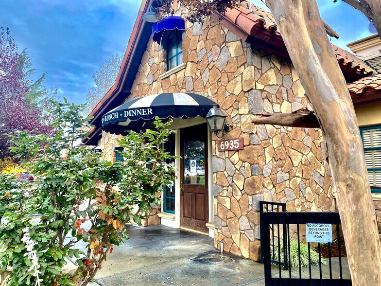 More Photos Of 6935 Camino Arroyo, Gilroy Restaurant For Lease