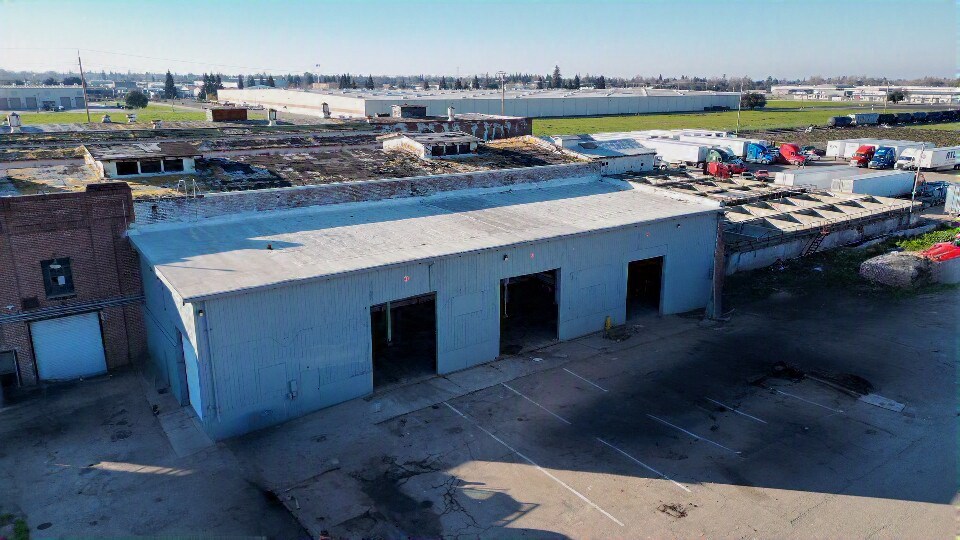 More Photos Of 1649 E Victor Rd, Lodi Land For Lease