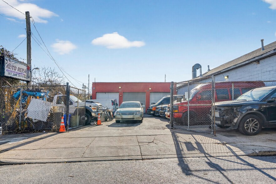 More Photos Of 6125 Tulip St, Philadelphia Auto Repair For Sale