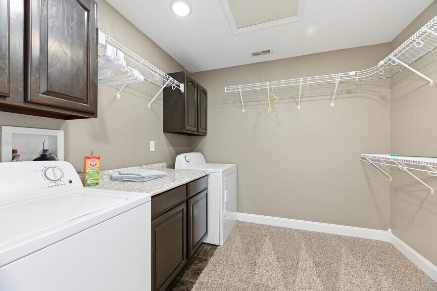 More Photos Of 3251 Main St, Pikeville Specialty For Sale