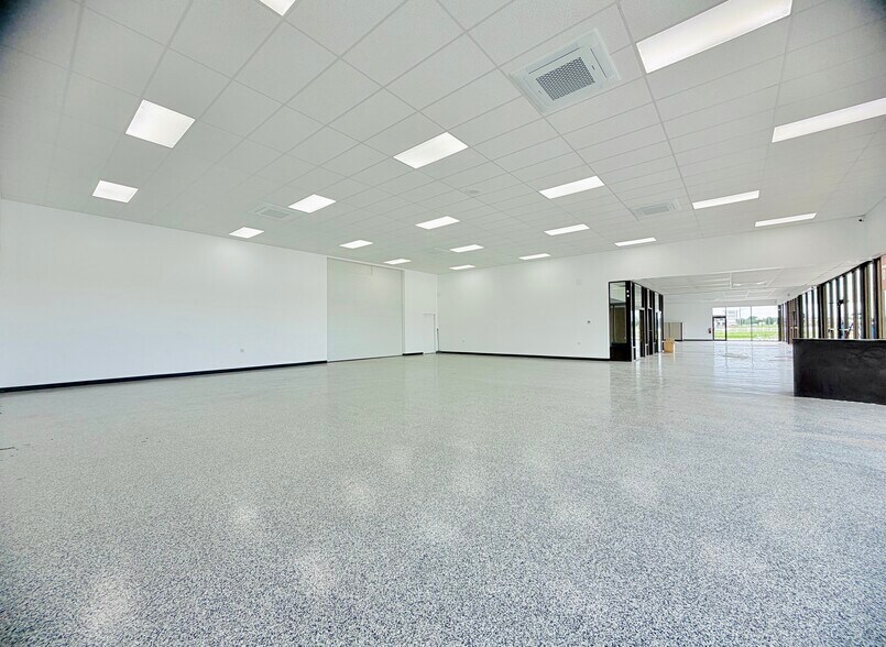 More Photos Of 3601 N Van Buren Byp, Enid Freestanding For Lease