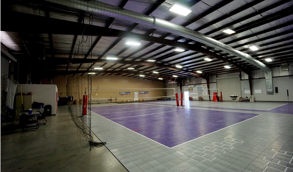 More Photos Of 18 Indian Meadows Dr, Round Rock Warehouse For Lease