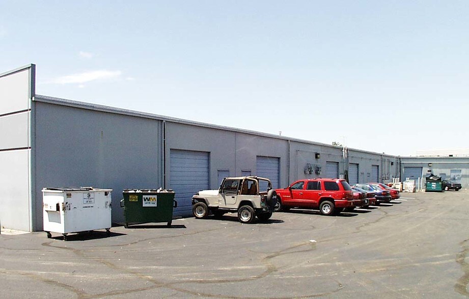 More Photos Of 6675 S Kenton St, Centennial Unknown For Lease