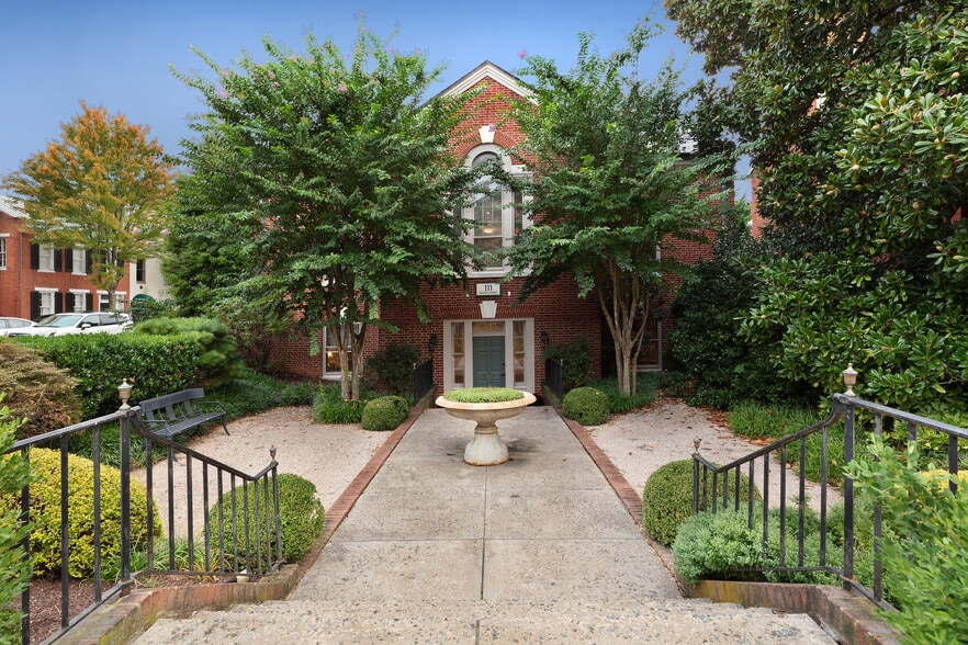 More Photos Of 116-120 Record St, Frederick Office Residential For Lease